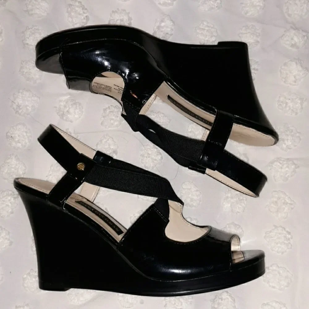 Dana Buchman like new